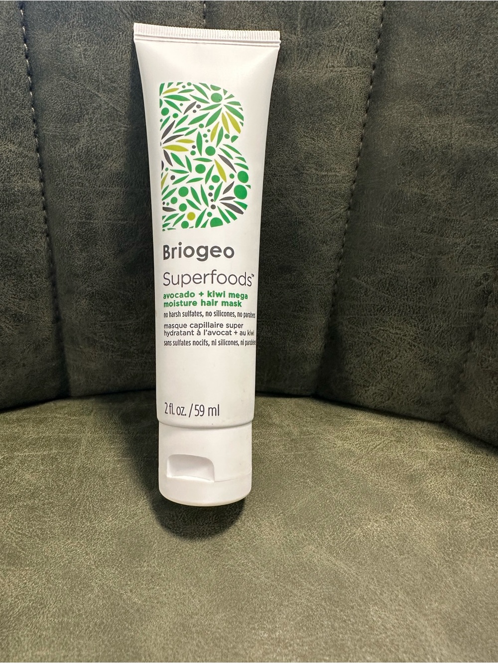 Briogeo Superfoods Avocado + Kiwi Moisture Hair Mask — White & Green Tube